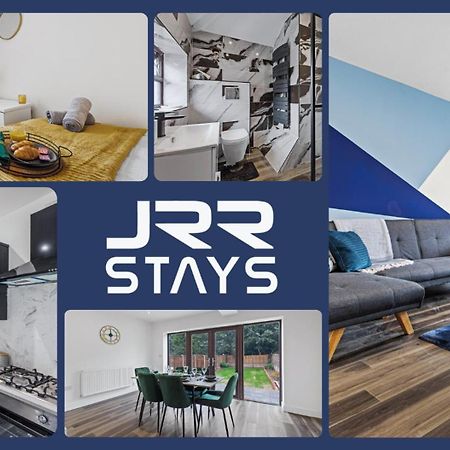 Walsall - 4 Bedroom House, Wi-Fi, Garden , Sleeps 8 - Jrr Stays Bescot Bagian luar foto